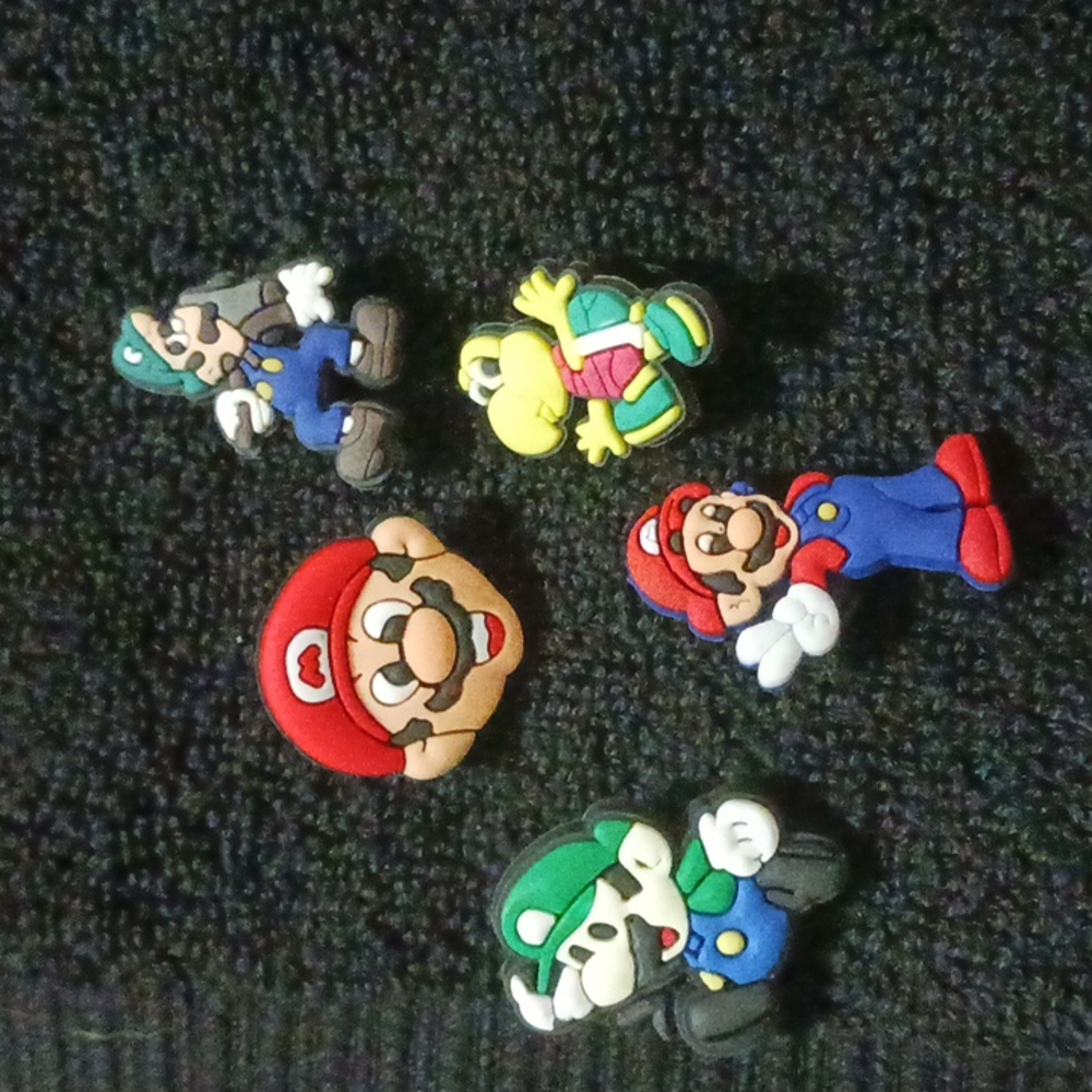 Croc charms jibitz Mario bros